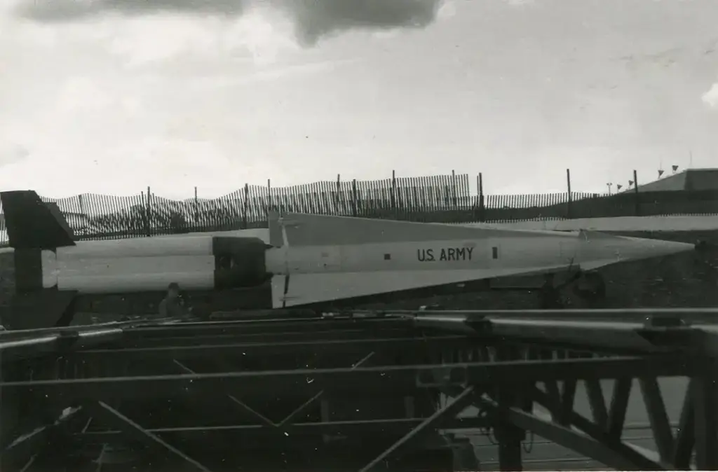 Soldiers of Battery E, 2d Missile Battalion, 562d Artillery, check a Nike Hercules missile at one of the many sites located Fort Wainwright, 9 May 1968. (National Archives) 