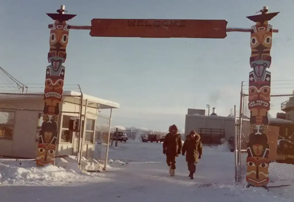 The entrance to Battery B, 2d Missile Battalion, 562d Artillery, at Fort Wainwright, Alaska, during Exercise ACID TEST I and PUNCH CARD V, a joint Army and Air Force training operation to test new doctrines of winter warfare, 5 February 1969. (National Archives) 